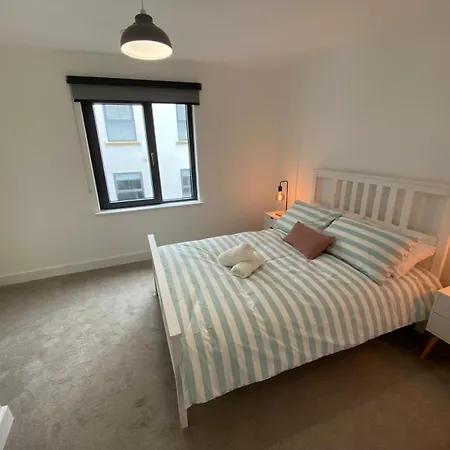 Coastal Links, Main Street Portrush, 1 To 5 Guests Apartment Exterior photo