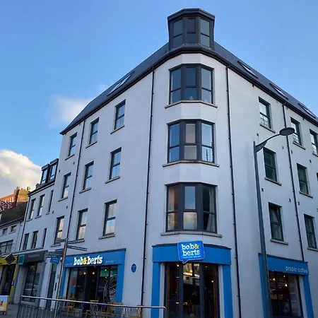 Coastal Links, Main Street Portrush, 1 To 5 Guests Apartment Exterior photo